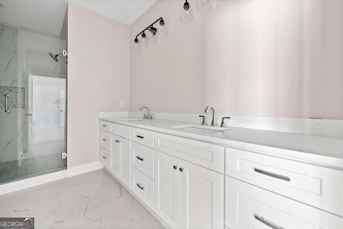 52 Lake Overlook Drive White - 41