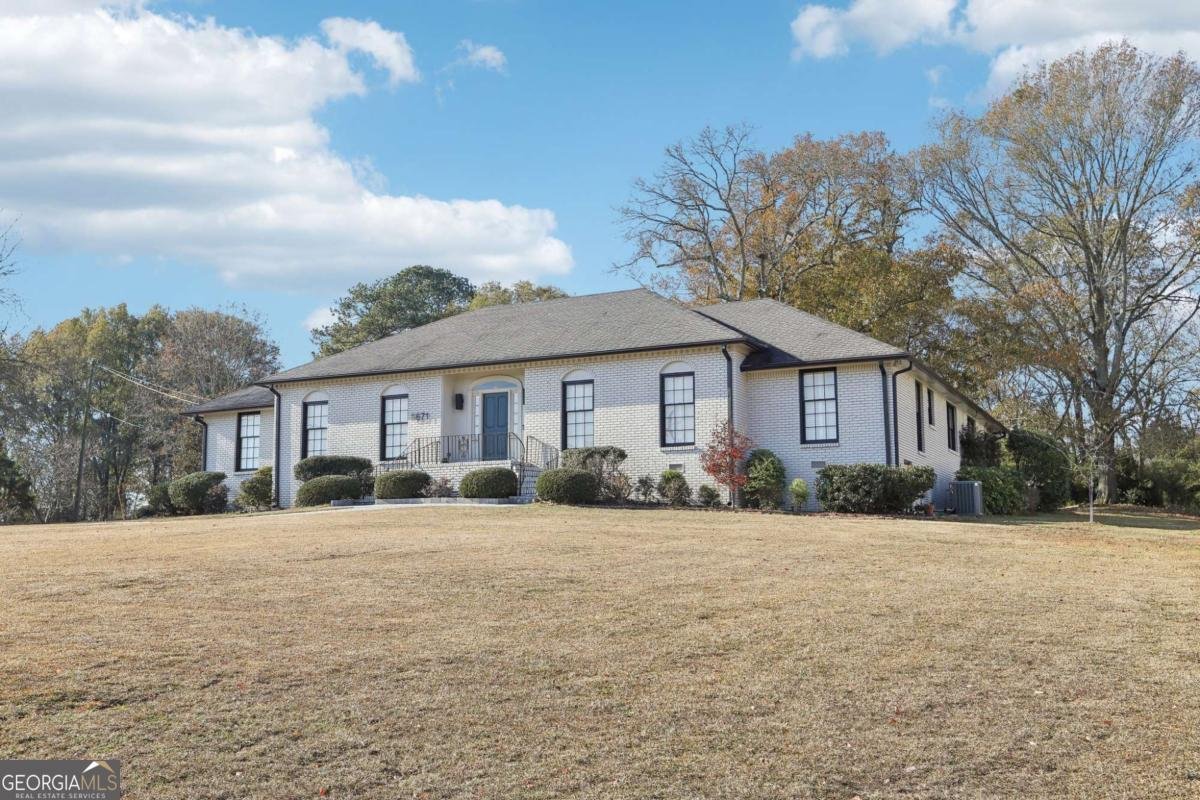 8671 Lake Forrest Drive Douglasville - 20