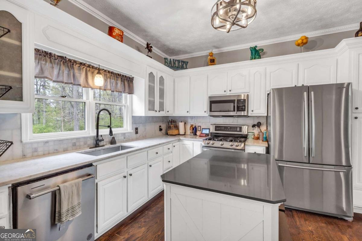 6585 QUEEN MILL Road Mableton - 18