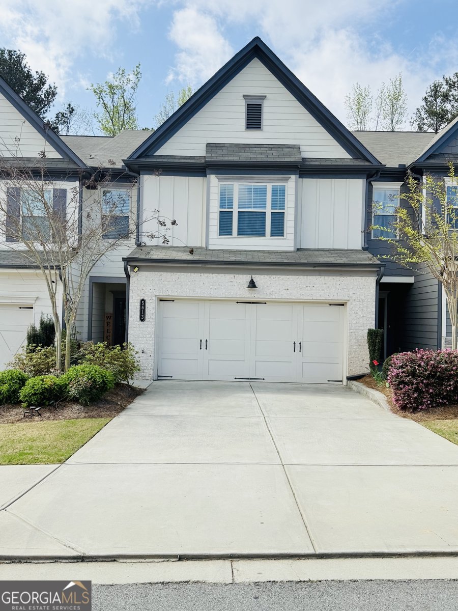 5613 Elmwood Lane Flowery Branch - 1