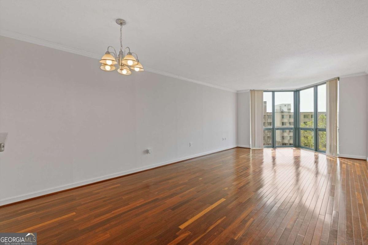 2870 Pharr Court South Atlanta - 10