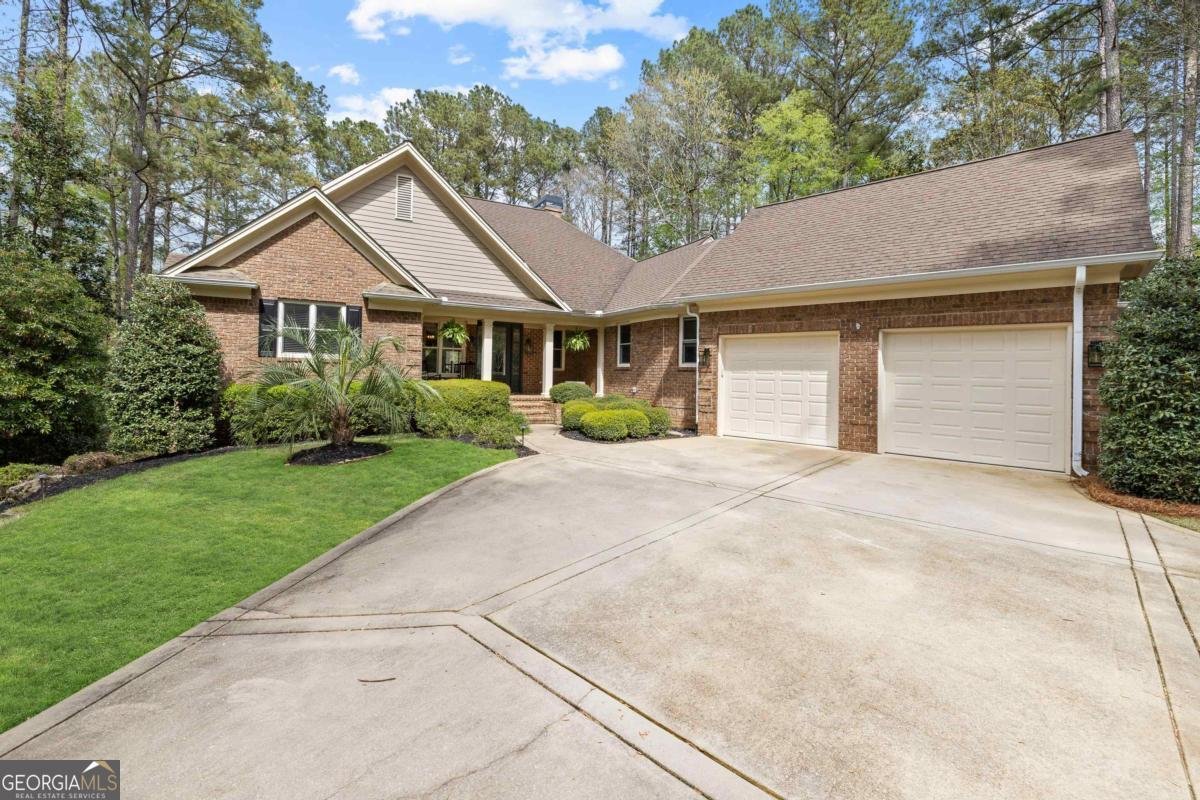 2701 Parrotts Point Road Greensboro - 1