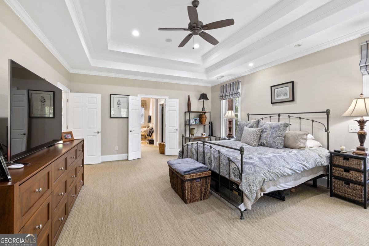 2701 Parrotts Point Road Greensboro - 29