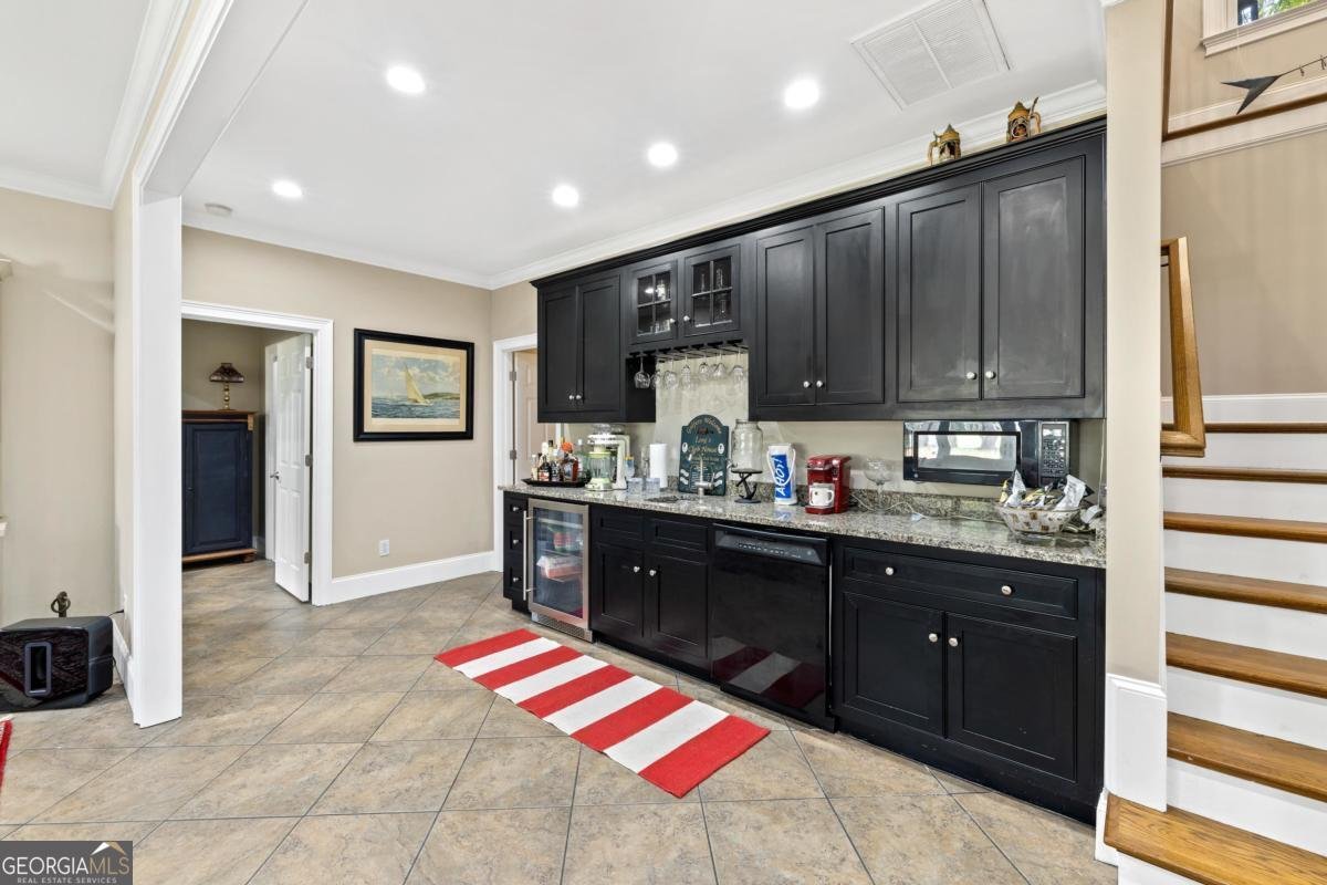 2701 Parrotts Point Road Greensboro - 36