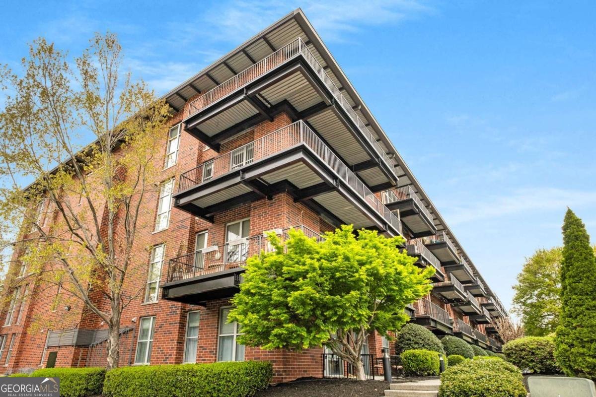 5200 Peachtree Road Atlanta - 24