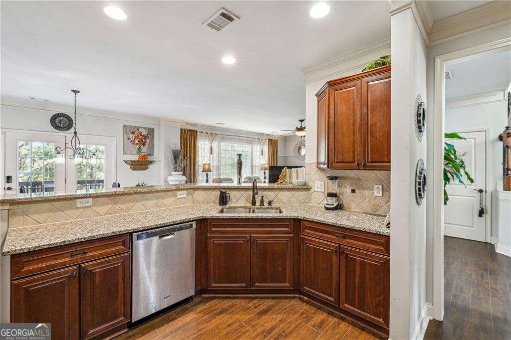 3613 Lake Estates Way Atlanta - 4