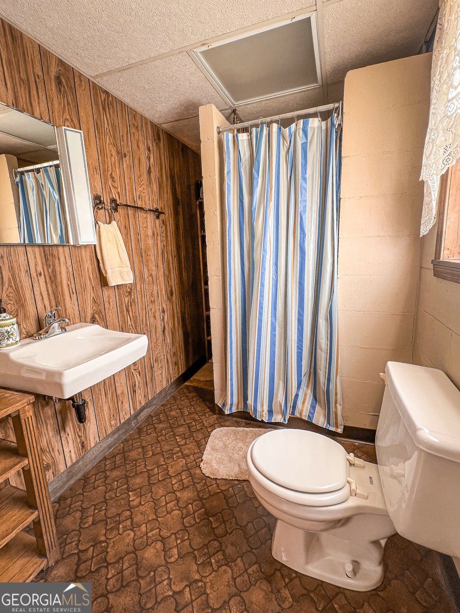 3415 Spot Road Cumming - 27