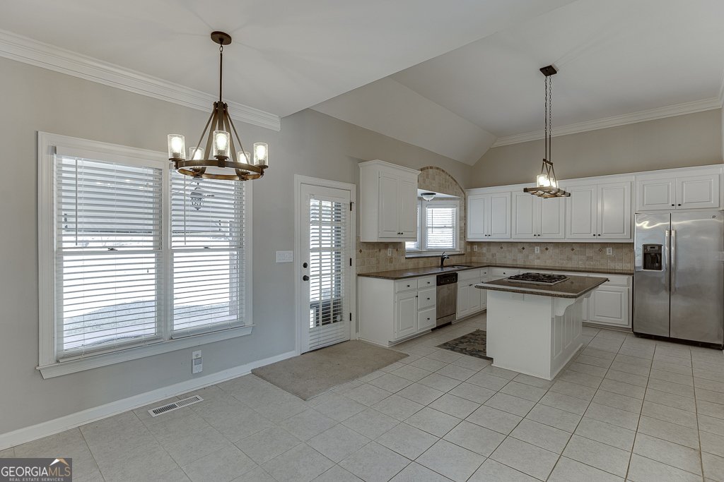 395 Highland Gate Circle Suwanee - 11