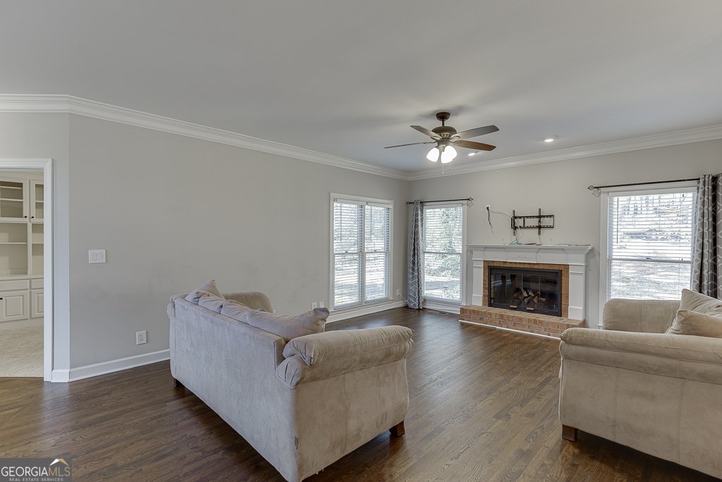 395 Highland Gate Circle Suwanee - 19