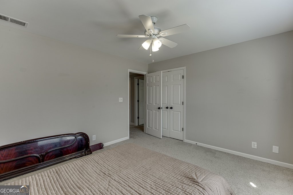 395 Highland Gate Circle Suwanee - 33