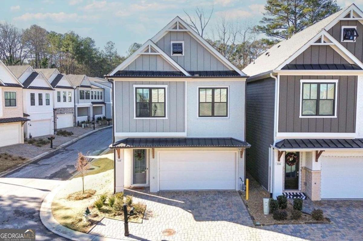 158 Village Green Avenue Woodstock - 1