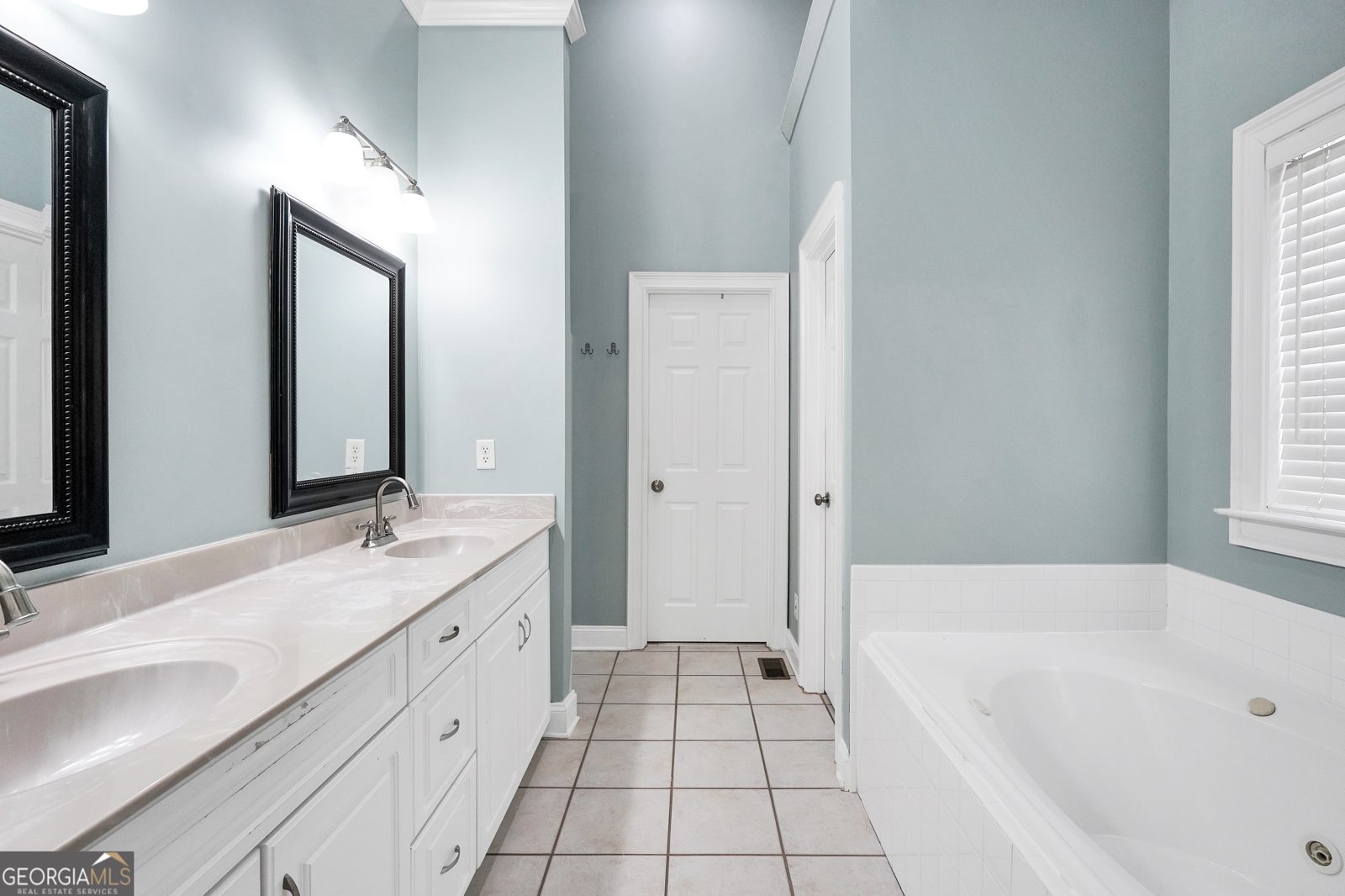 70 Barrington Farms Court Sharpsburg - 29