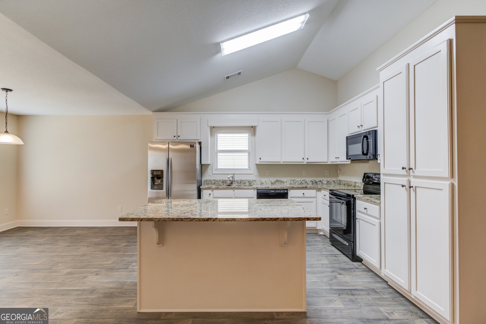 174 Livingston Winder - 15