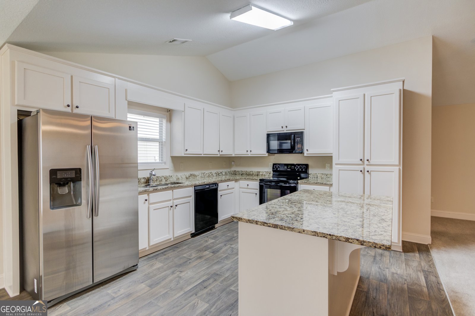 174 Livingston Winder - 16