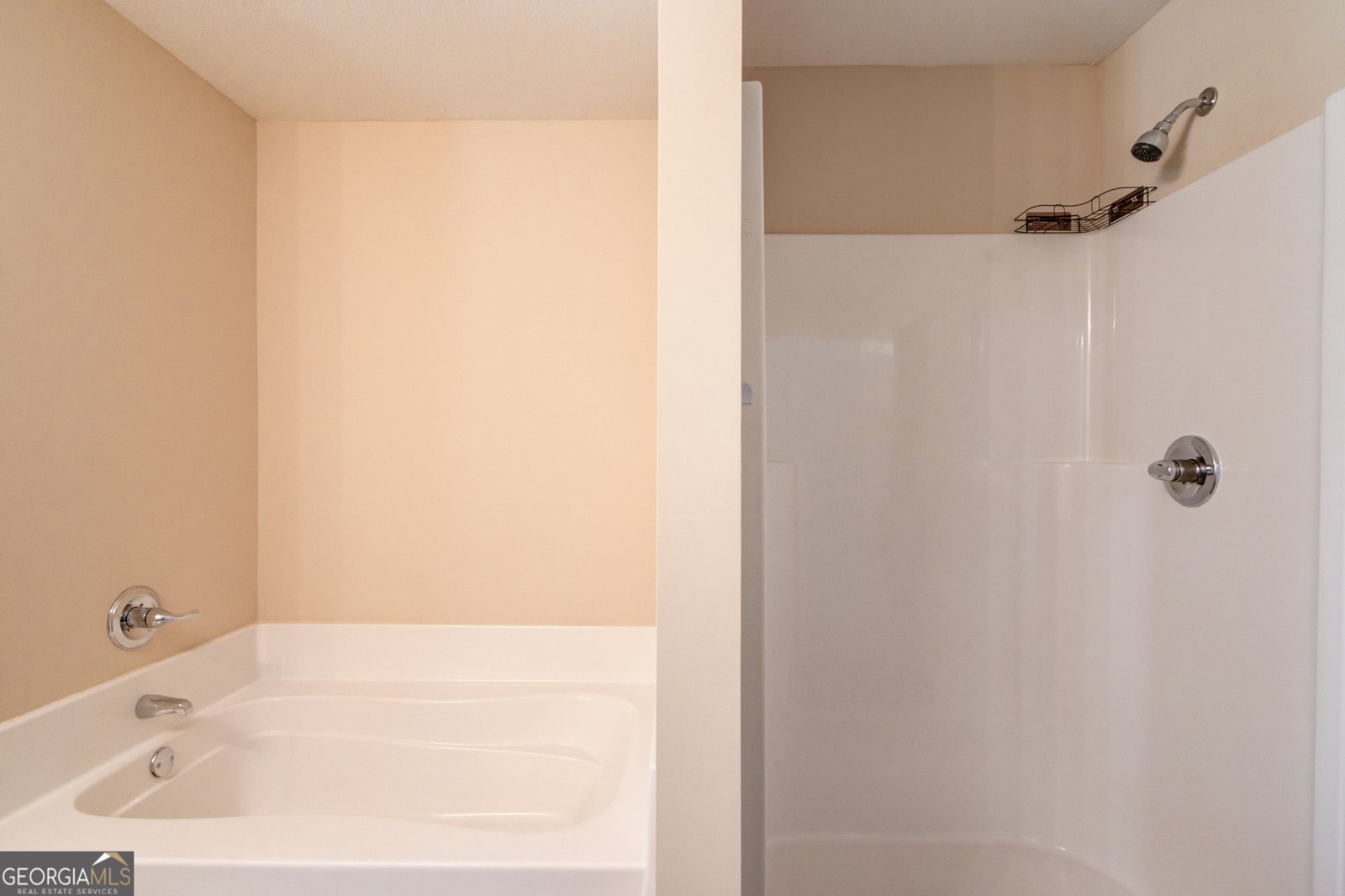 174 Livingston Winder - 22