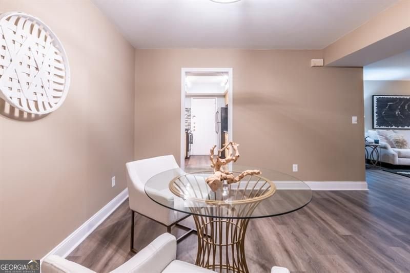 6851 Roswell Road Atlanta - 10