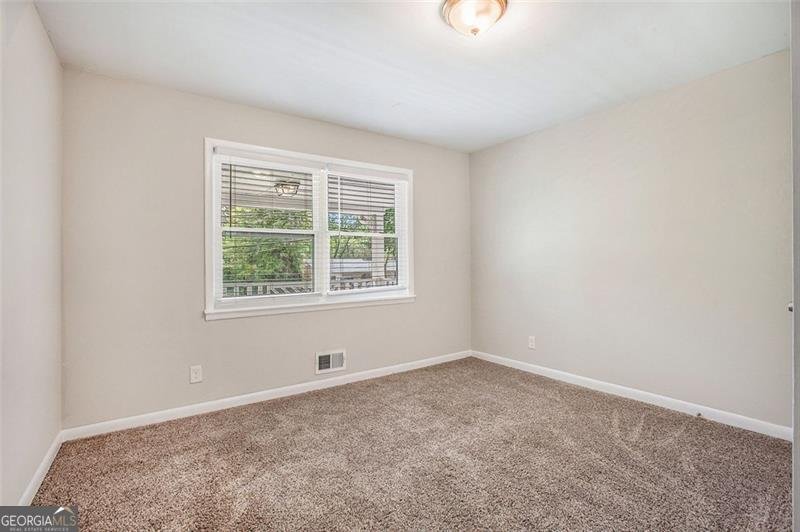5052 MOUNTAIN Street Stone Mountain - 12