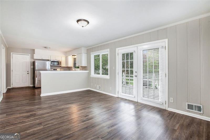 5052 MOUNTAIN Street Stone Mountain - 4