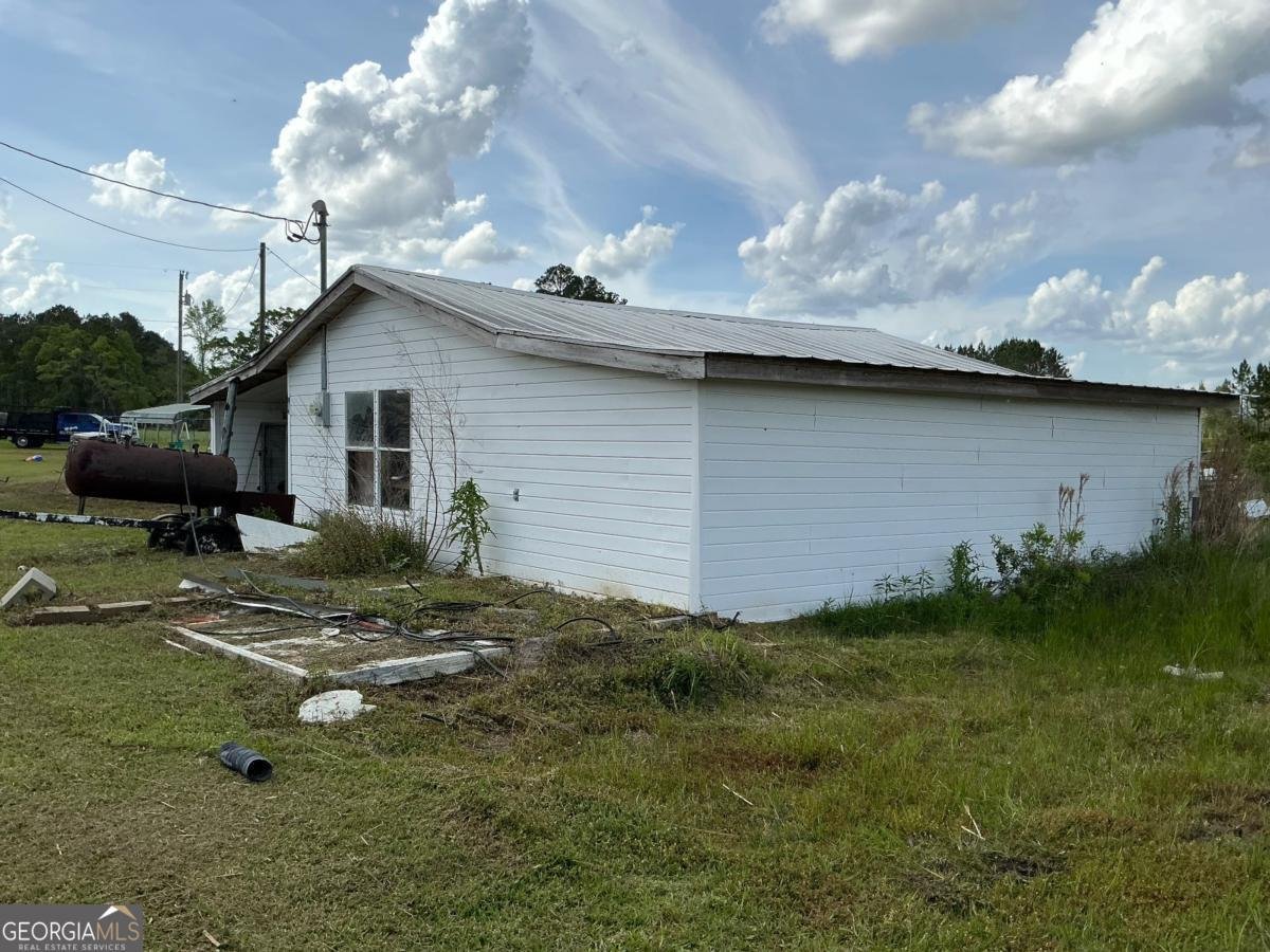 6362 Hwy 121 Surrency - 29