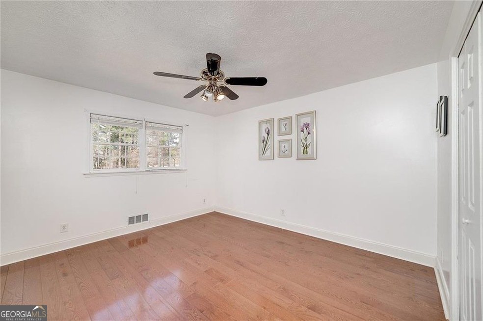 313 313 Fayette Villa Court Fayetteville - 9