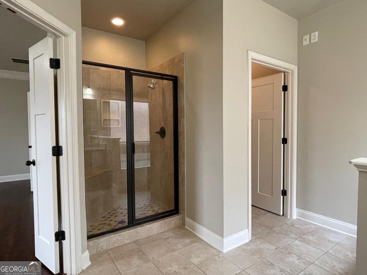 725 Valley Glen Drive Dacula - 21