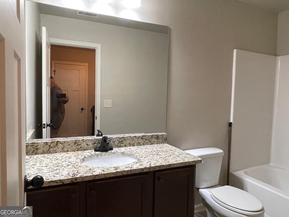 725 Valley Glen Drive Dacula - 32
