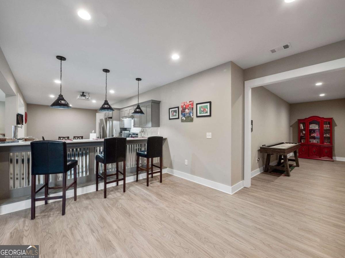 6061 Bluewater Boulevard Gainesville - 55