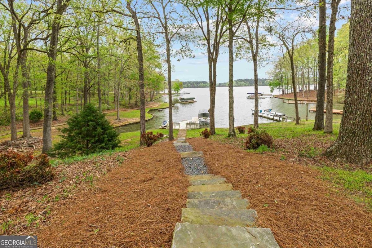 1021 Twin Rivers Lane Greensboro - 43