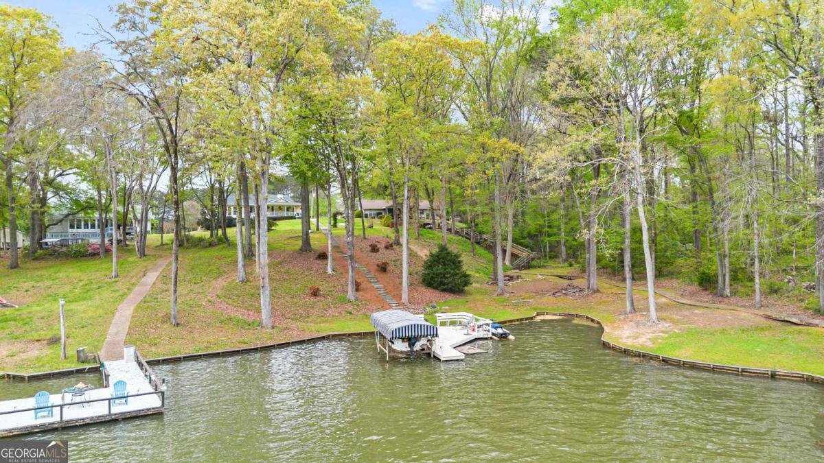 1021 Twin Rivers Lane Greensboro - 44