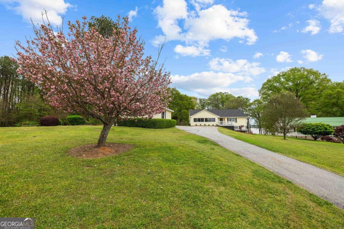 1021 Twin Rivers Lane Greensboro - 48