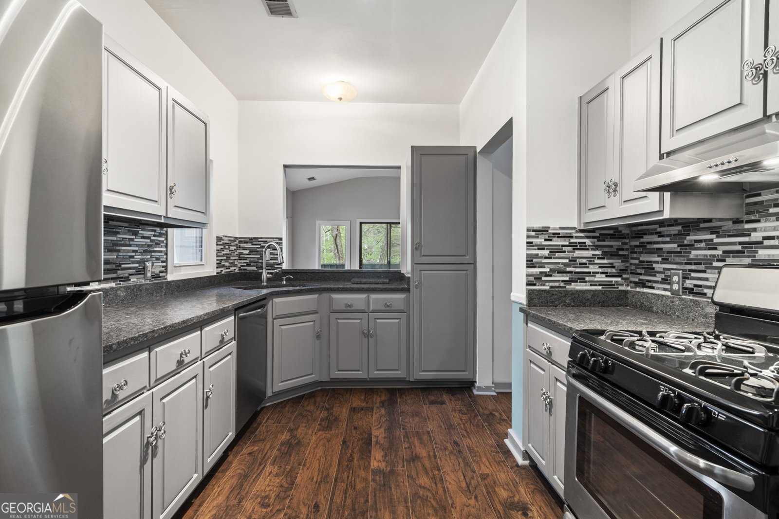 8207 Fairview Bluff Johns Creek - 8
