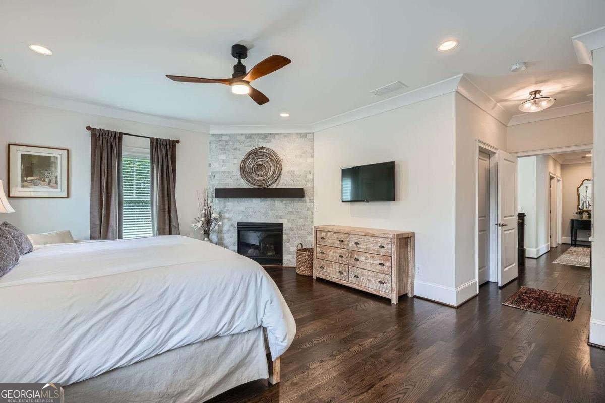 555 Wesley Road Atlanta - 25