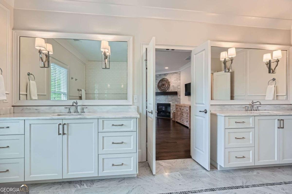 555 Wesley Road Atlanta - 28
