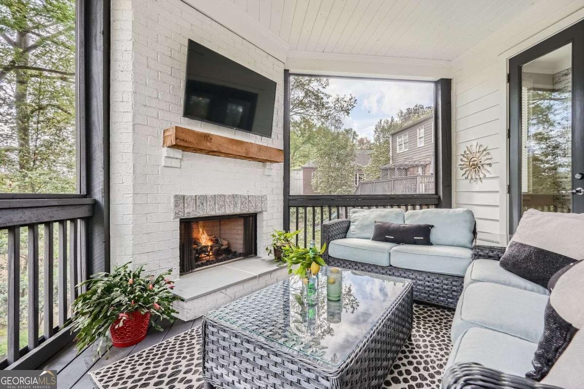 555 Wesley Road Atlanta - 45