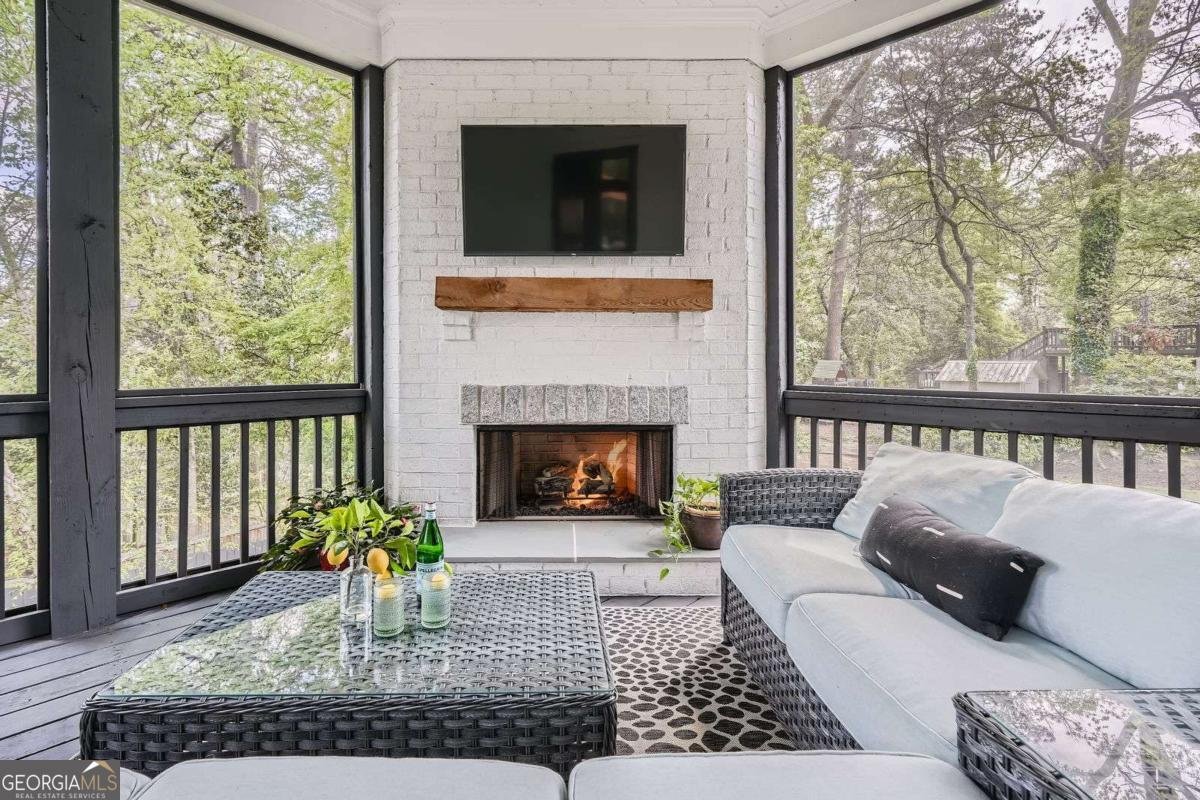 555 Wesley Road Atlanta - 46