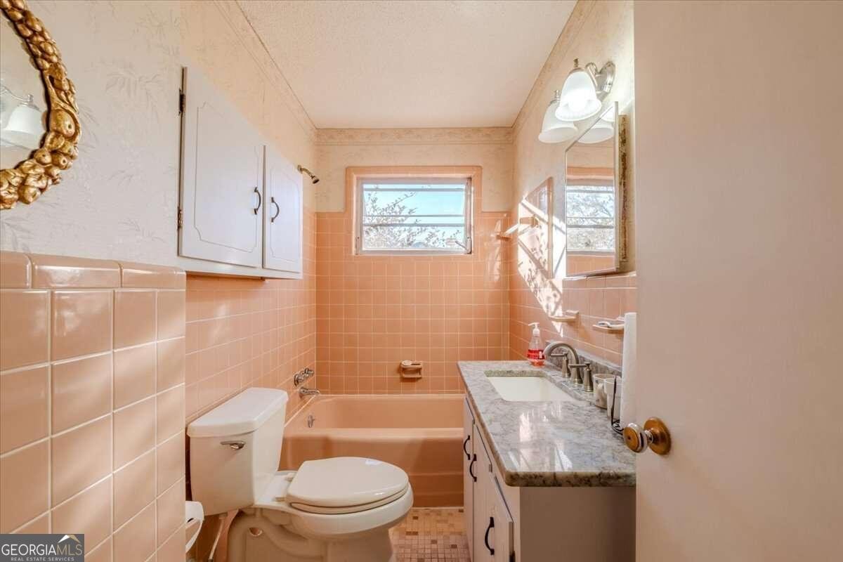 254 Girard Avenue Cedartown - 24