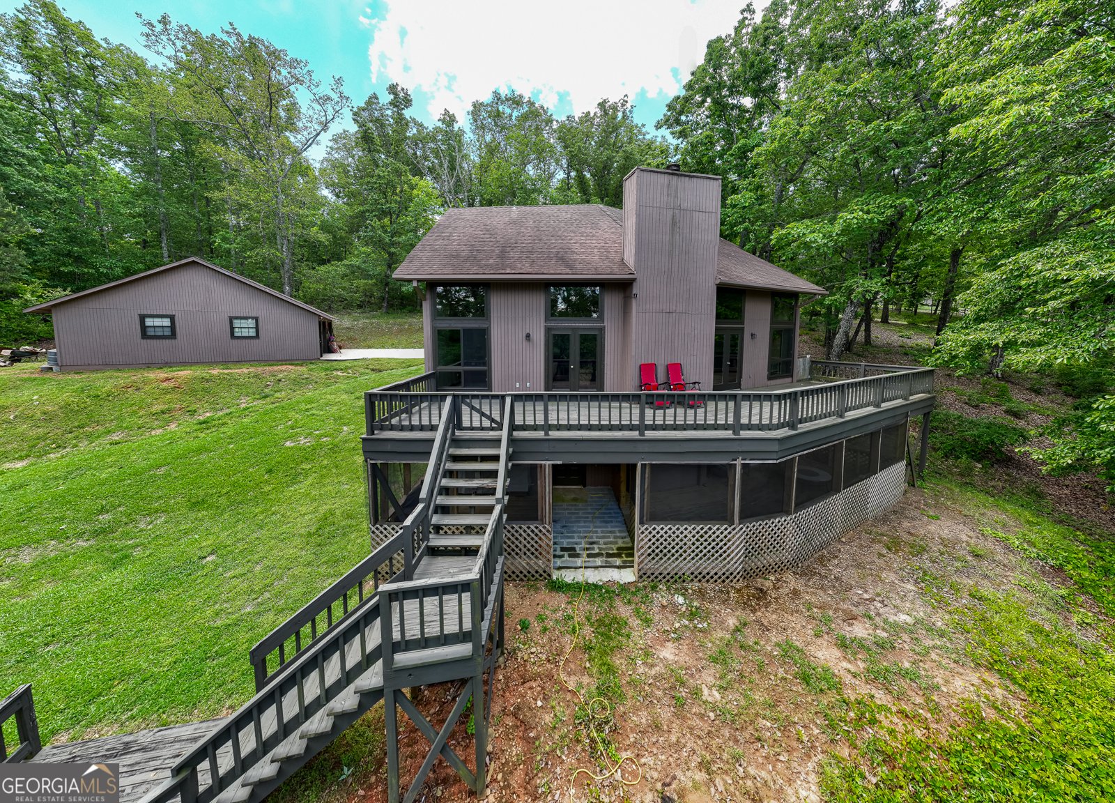 900 Mountain Ridge Drive Manchester - 1