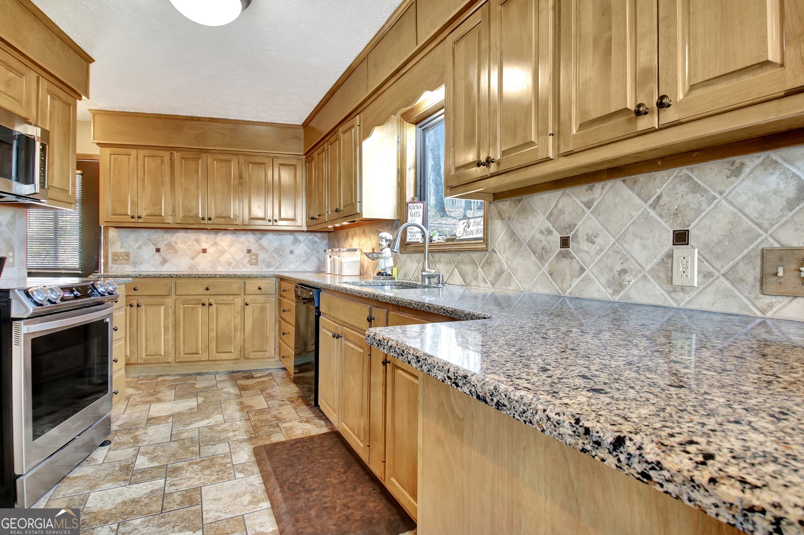 900 Mountain Ridge Drive Manchester - 13