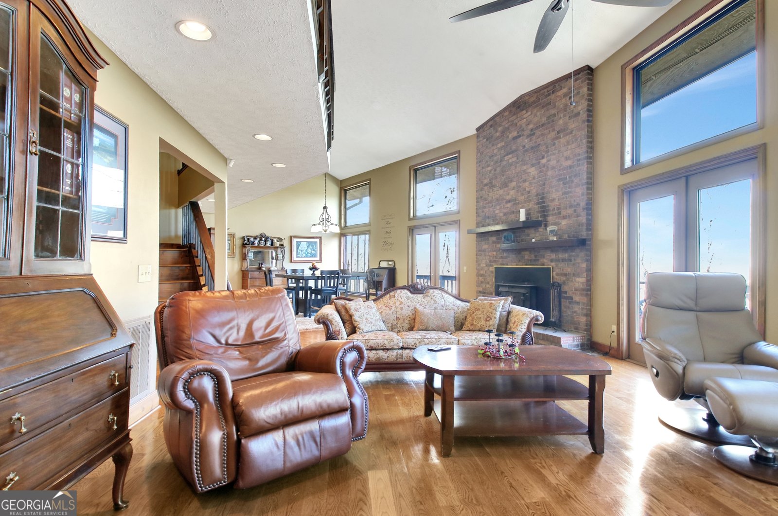 900 Mountain Ridge Drive Manchester - 25