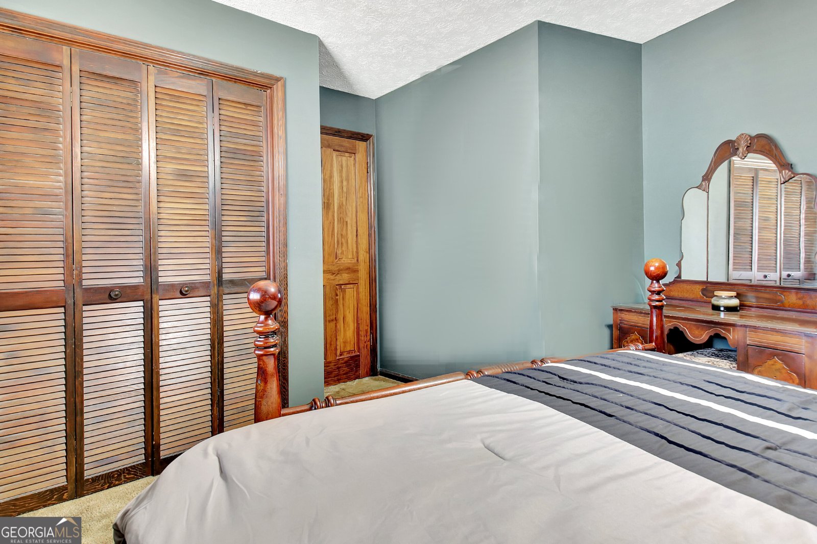 900 Mountain Ridge Drive Manchester - 40
