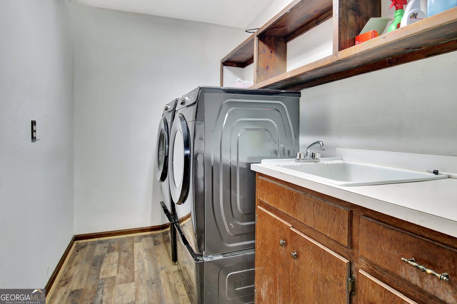 900 Mountain Ridge Drive Manchester - 52