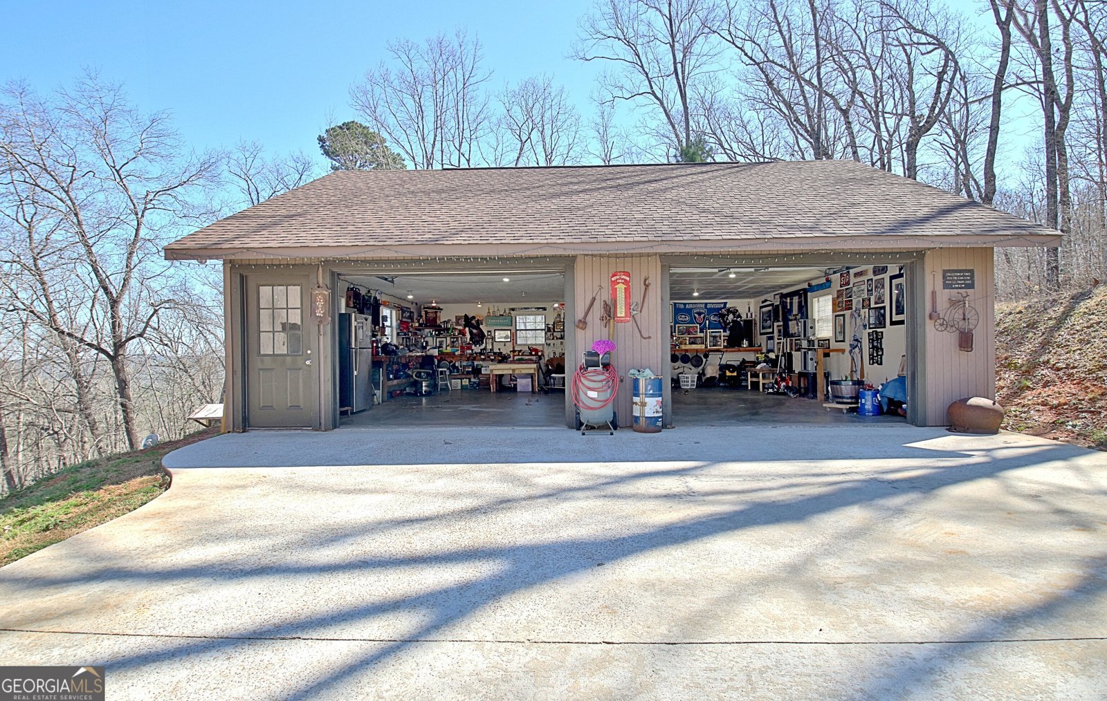 900 Mountain Ridge Drive Manchester - 59