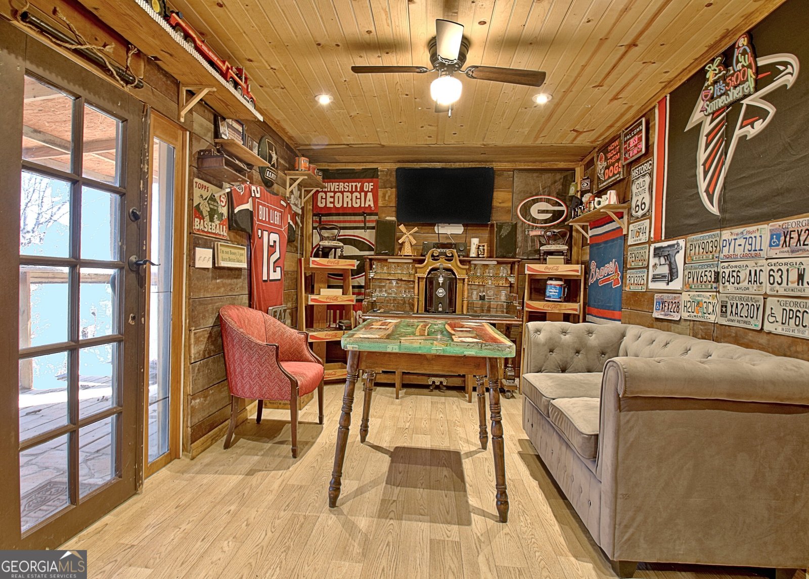 900 Mountain Ridge Drive Manchester - 66