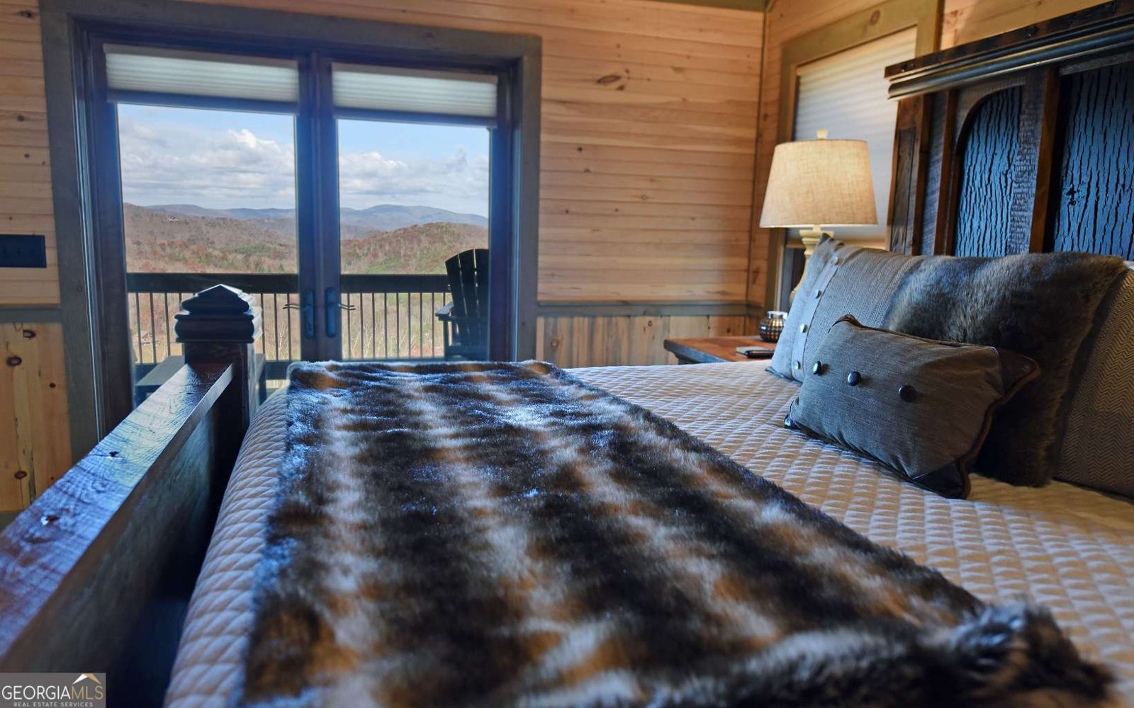 307 Heights Overlook Cherry Log - 5