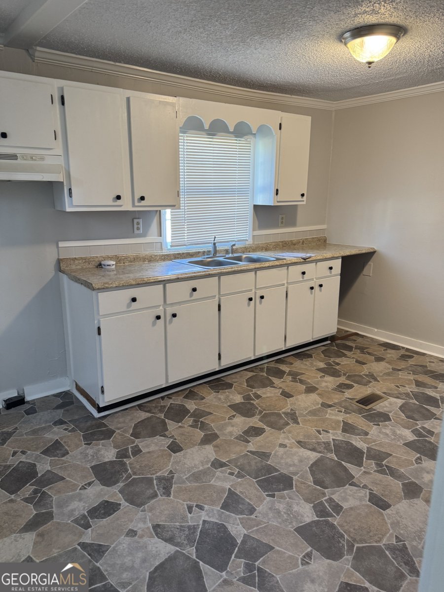 705 14TH AVENUE Cordele - 8