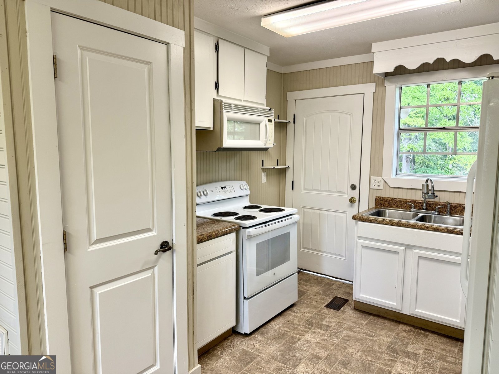 111 Irwin Street Milledgeville - 5