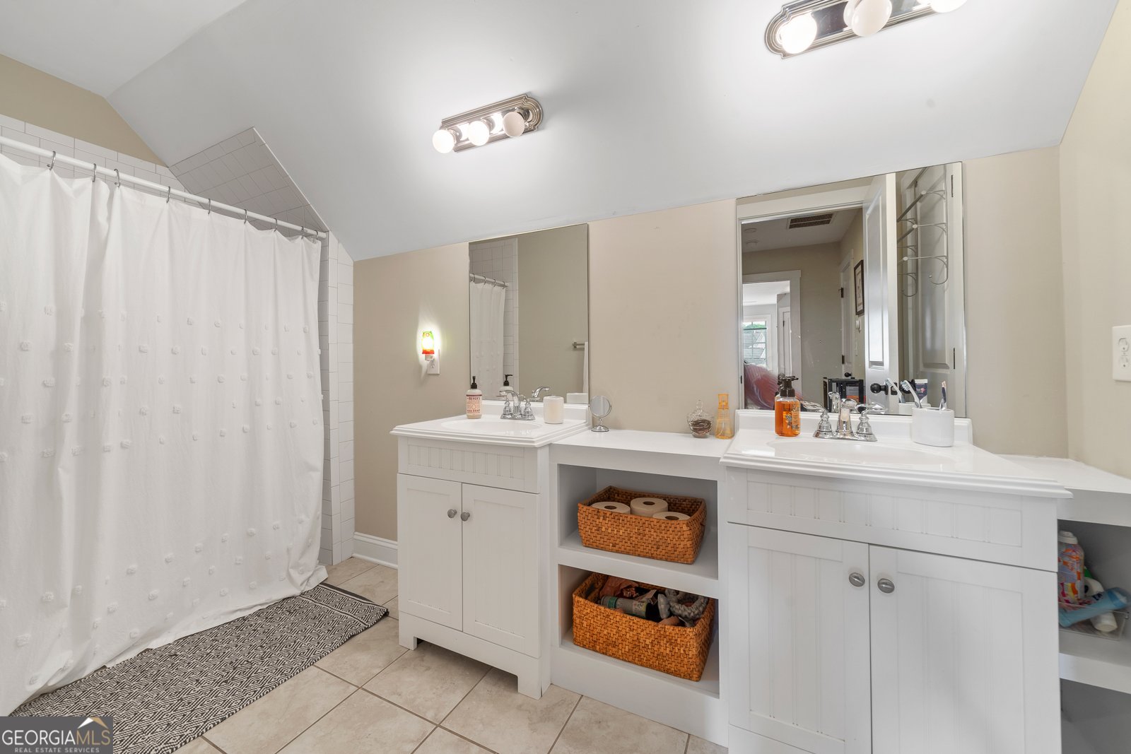 557 Village Road Madison - 34