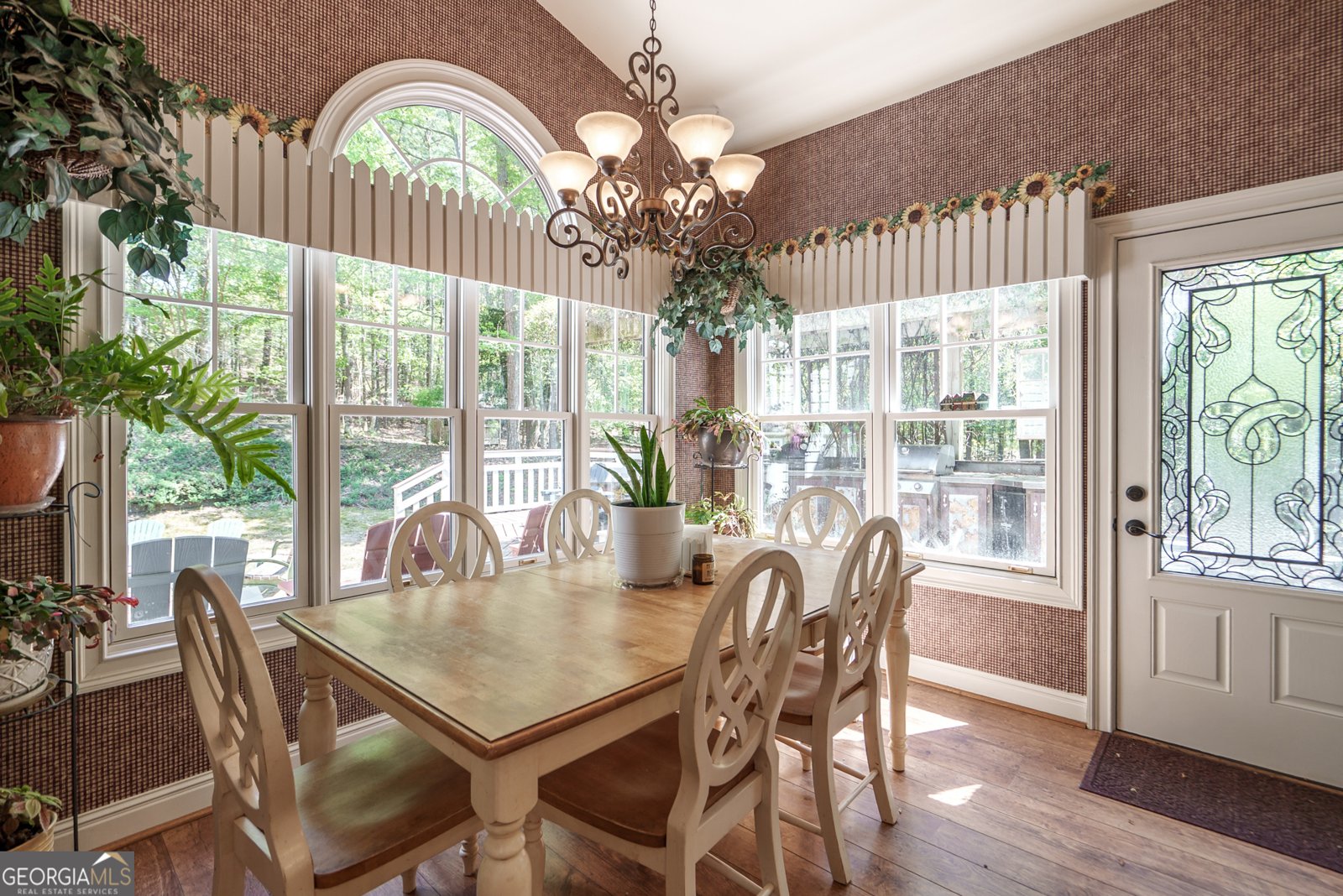 1660 Maple Ridge Drive Loganville - 27