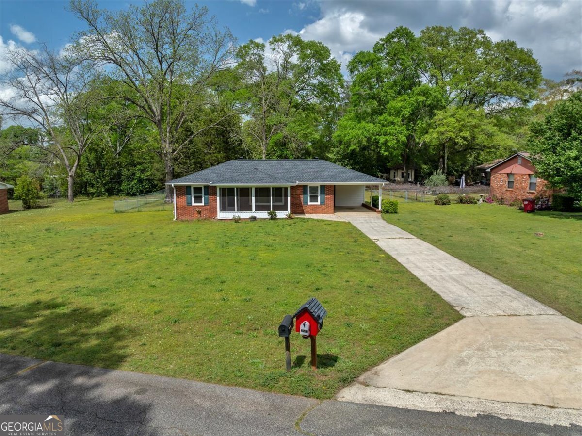 2875 Estates Road Macon - 1