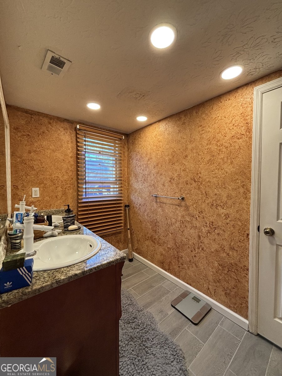 2220 Wellington Circle Lithonia - 24